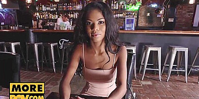 Nia Nacci - Extravagant Nias Big Tits Action