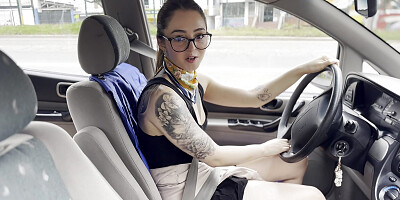 My passenger pay me with his cock and milk