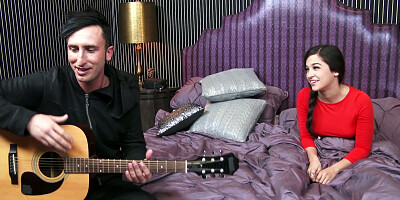 Cute bitch Caroline Ray has him play her hairy pussy