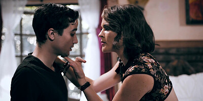 Busty mom Krissy Lynn loves getting her pussy licked