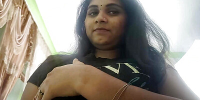 Vaishnavy and Sharun Raj shorts and t shirt romance, Ass kiss romance, Mallu shorts romance, Mallu ass romance, LIp kiss