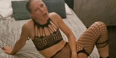 Hot flemish takes himself to multiple highs