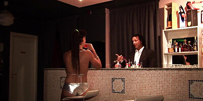 Centoxcento Party Let's Try the Provinants in the Dark of the Private Room