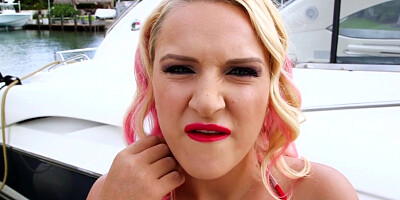 Bikini Bustin' America - Dolly Fox - Scoreland