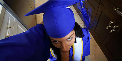 Alexa Payne is sucking Victor Ray's cock