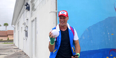 Sean caught 4 new picahoes and choosed the best twerker Kelsi Monroe