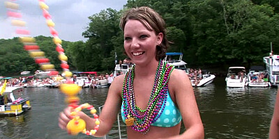 SpringBreakLife Video: Topless Bikini Dance Party