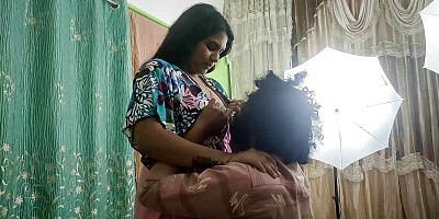 Vaishnavy sexy nighty ass kissing and ass grab by Sharun Raj, Mallu hot couple ass lick, kiss and ass grab with face on ass