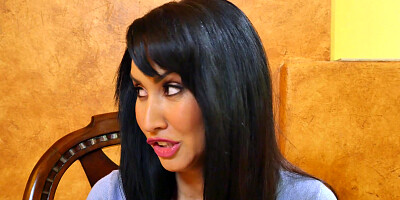 Aubrey Gold gets licked by her bf in front of her mom Isis Love