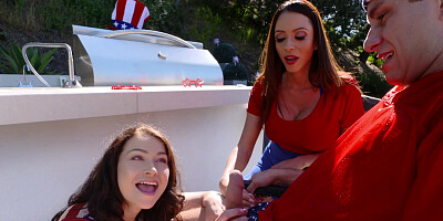 Ariella Ferrera and Jennifer Jacobs suck cock and lick balls