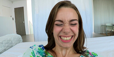 Tali Dova spread her pussy nice and wide and got it ready