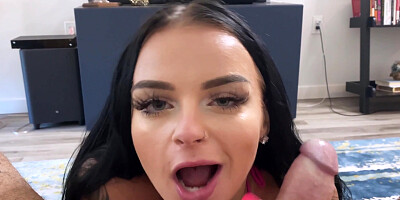 Payton Preslee gives blow,tit and rim jobs to Romeo Mancini