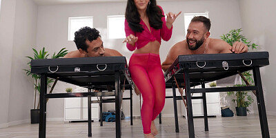 Jane Wilde is sucking black and white cocks