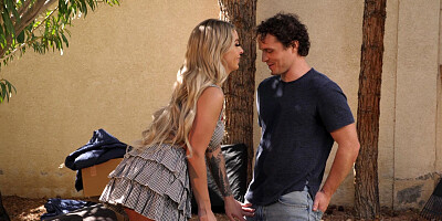 MILF Madelyn Monroe gives hot blowjob to Robby Echo