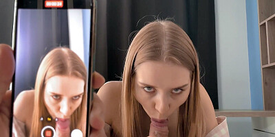 Californiababe is sucking cock in POV