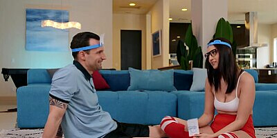 RealityKings - Sexy Babe Bella Rolland Knows How To Pleasure Her Horny Bf