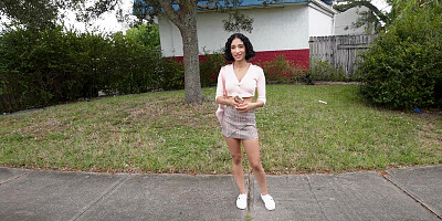 19yo Lina Love is getting picked up on the street