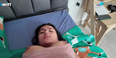 Parte 2- latina inexperta pruebra polla por primera vez