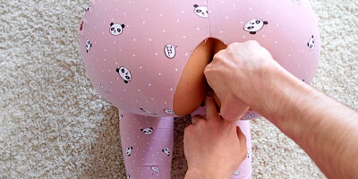 Jennifer Mendez is sucking cock behind her BF's back