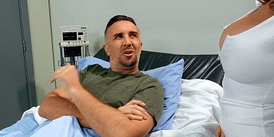 Nurse Savannah Bond gives blowjob to Keiran Lee in the hospital