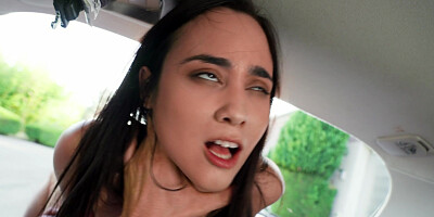 Alice Hernandez shakes her ass on big cock