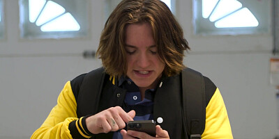 Sia Wood gets her pussy licked by Ivy Ireland in the car