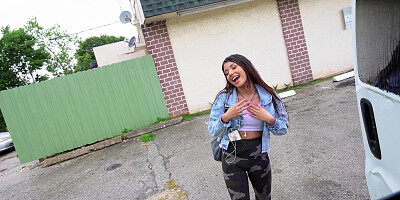 Xxlayna Marie is getting picked up on the street