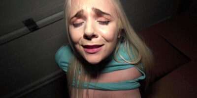 Ellie Shou gets fucked by Martin Gun in missionary