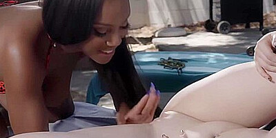 Get Hot In The Shade - August Skye & Haley Spades