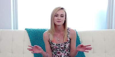 Tight blondie wants to get screwed by a playful dude