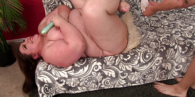 Chunky Fat BBW Bella Bendz Takes It in The Ass