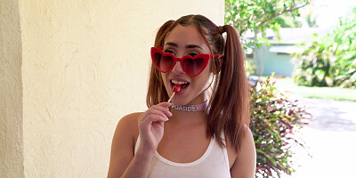 Redhead Kira Perez gives nice blowjob to Jmac