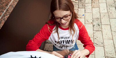 Jessica Marie in glasses is sucking big cock in POV