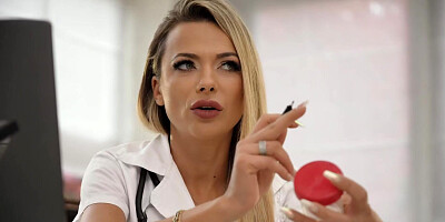 21 SEXTURY - Gorgeous Nurse Shalina Devine Helps Men From Sperm Donor Office With DP Fuck