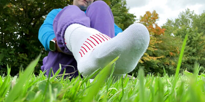 Barefoot outdoor foot worship