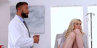 Pussy Examination Swap With Lexi Lore And Hazel Grace