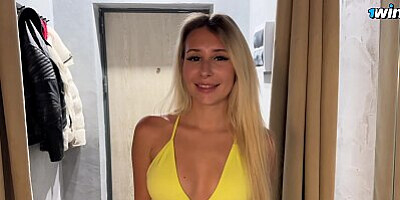 Does this cute maid really fulfill all my desires? She sucked a big cock and made me cum hard