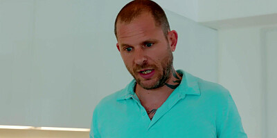 Asian Vina Sky on her knees gives masterful blowjob