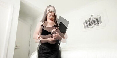 Curvy clip with luring Veronica Valentine from Dad Crush