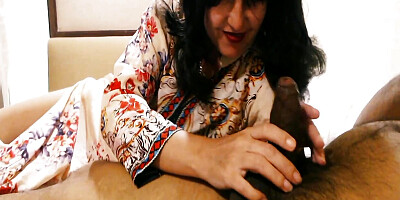 Sexy babe wants the heavy tool in Mouth