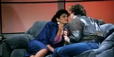 Vanessa del Rio, Jerry Butler in hot ebony babe goes for 80s porn interracial fuck