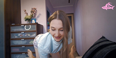 Stepsister asks for advice on whether to shave or not before a date