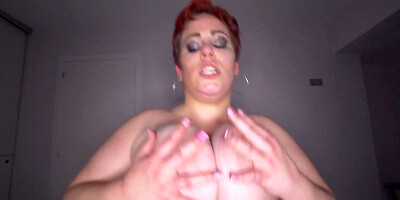 BBW with red hair rides horn of famous fucker on the bed