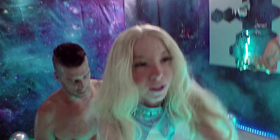 Flexible blonde chick Kenzie Reeves is posing for the camera