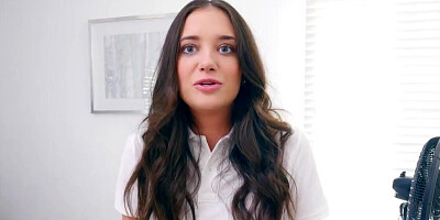 Ass comparison video showing Gia Paige and Lana Rhoades