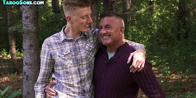 Blond twink fucked by stepdaddy top after photo shooting