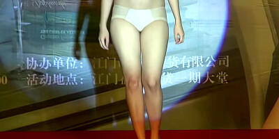 Chinese model in sexy lingerie show.16