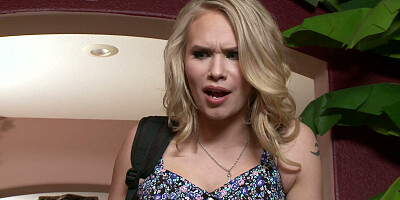 Dakota James walked in on her stepmother Courtney Cummz throatfucking a dick