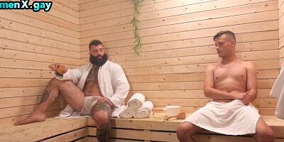 Inked hung got deepthroated by skinny twink in sauna