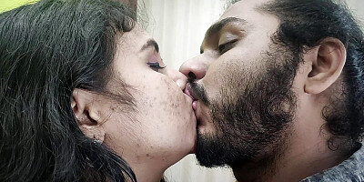 Saree romance part 1 Long lip lock, Vaishnavy and Sharun Raj hot saree long lip lock romance, Mallu couple hot kiss romance